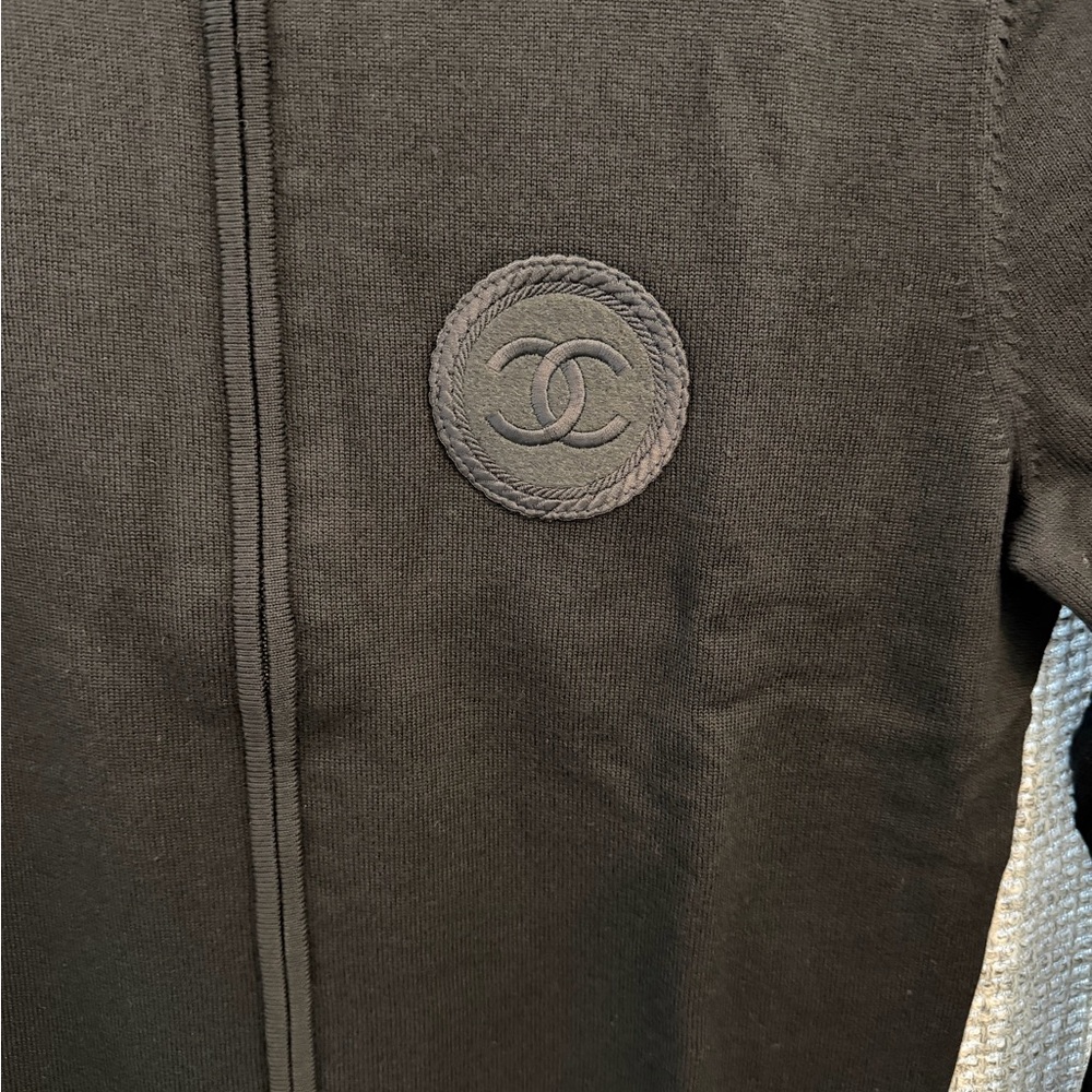 Chanel Black Knit Zip-Up Sweater with CC Logo – Size S